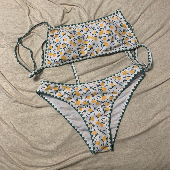 Lemon Swimsuit - Picture 4 of 5